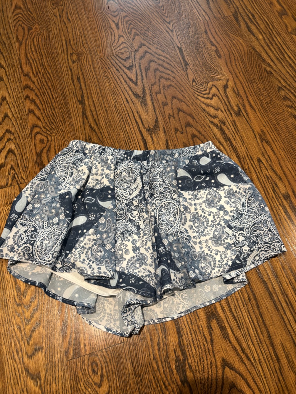 altar’s state blue paisley shorts